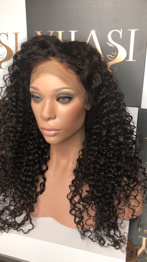 Facetune_05-04-2019-18-39-05